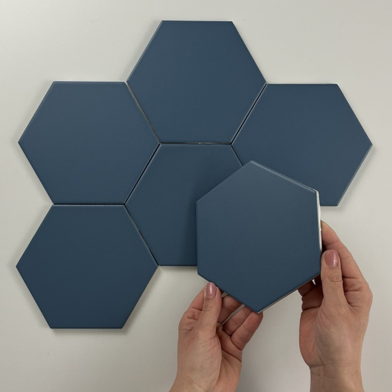 Cifre Ceramica Hexagon Timeless Marine mat 15x17cm